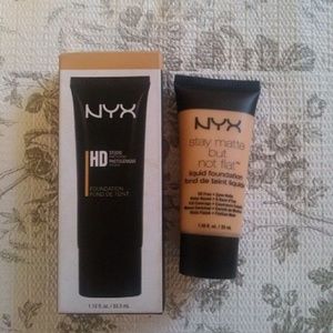Nyx foundation duo